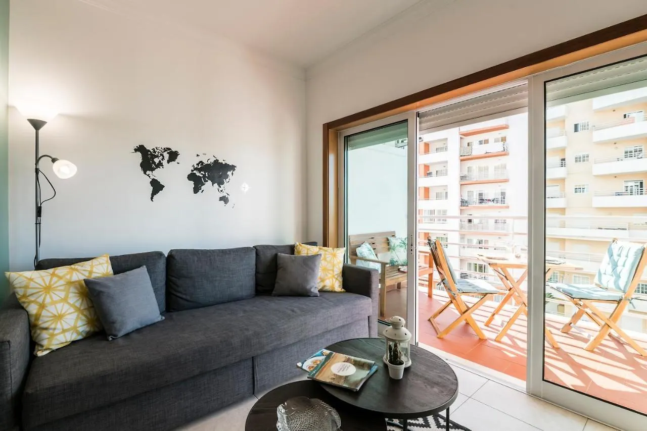 Algarve Beach Vibes Apartment, Wifi, Pool, Ac, Bbq Portimao