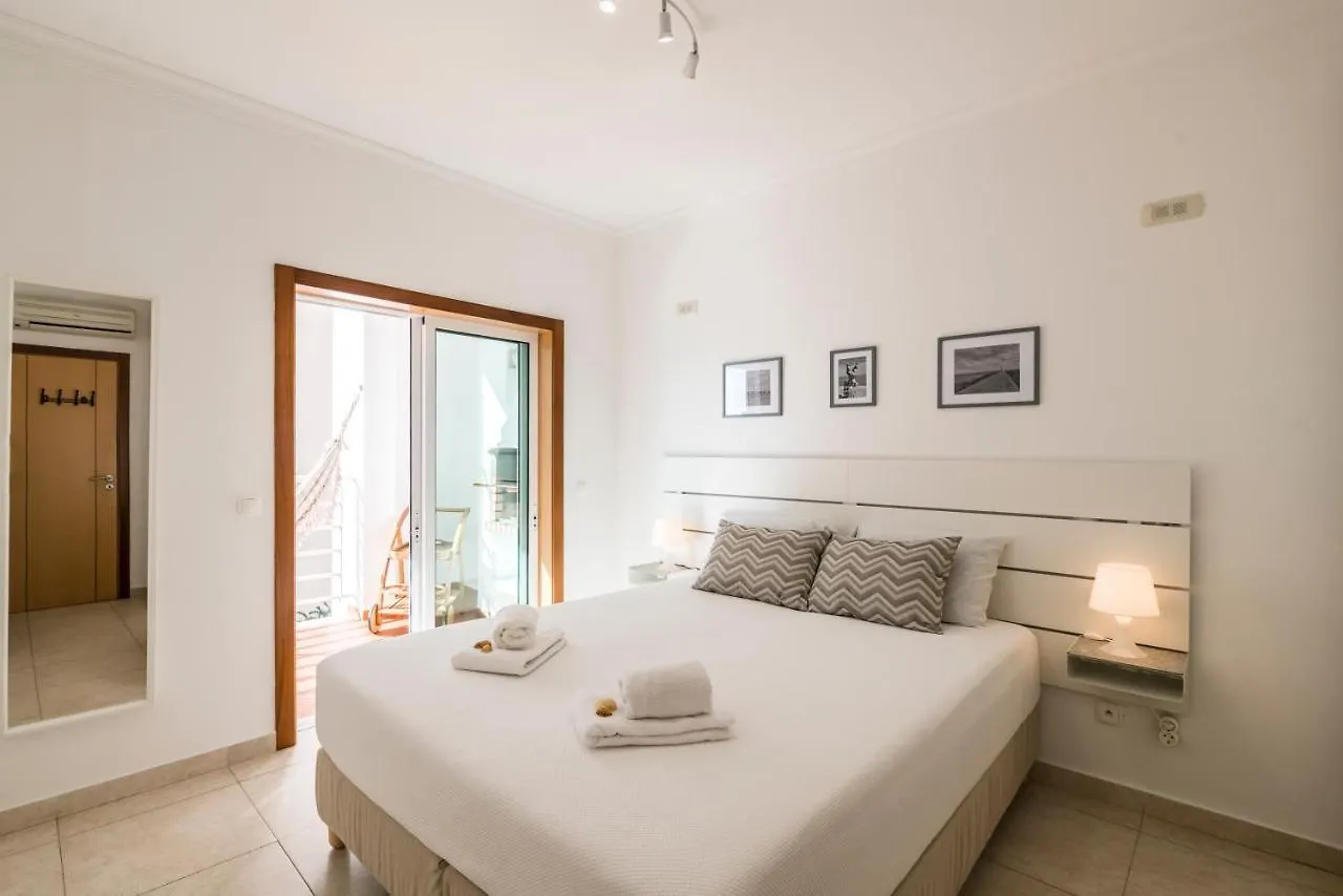 Algarve Beach Vibes Apartment, Wifi, Pool, Ac, Bbq Portimao