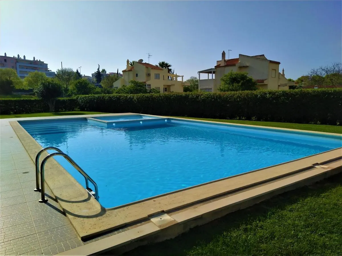 Algarve Beach Vibes Apartment, Wifi, Pool, Ac, Bbq Portimao